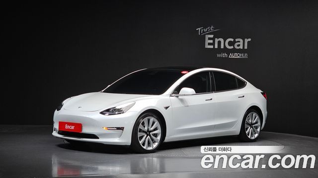 Tesla Model 3 2020