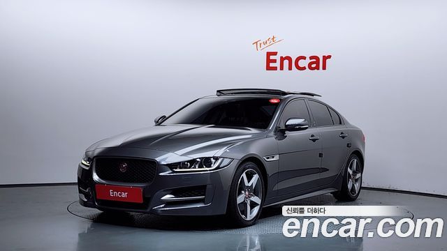 Jaguar XE 2018