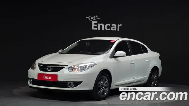 Renault SM3 2012