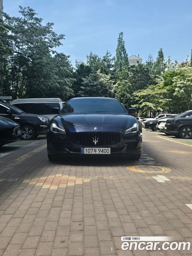 Maserati Quattroporte 2015