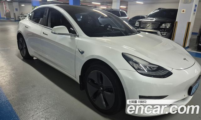 Tesla Model 3 2020