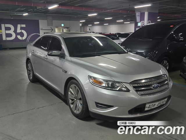 Ford Taurus 2012