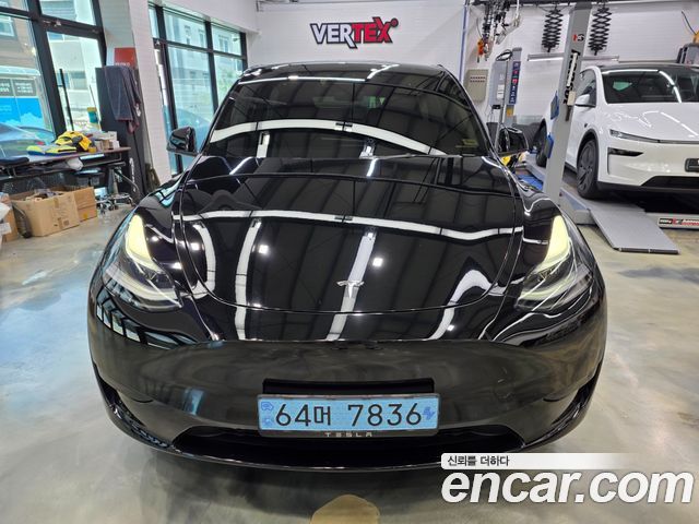 Tesla Model Y 2023