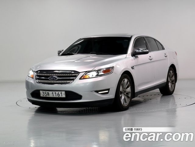 Ford Taurus 2011
