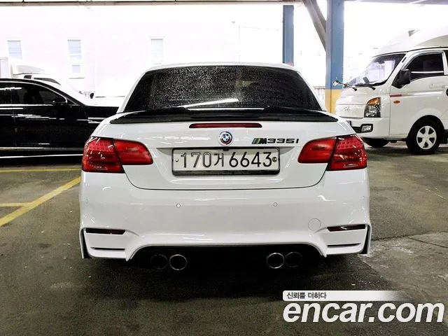 BMW 3-Series 2011