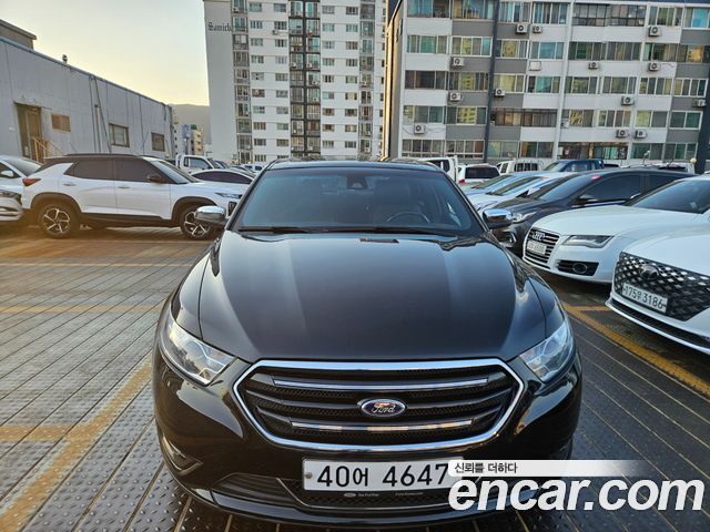 Ford Taurus 2014