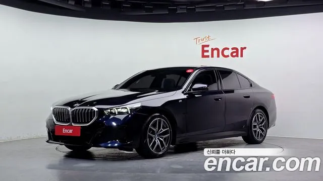 BMW 5-Series 2025