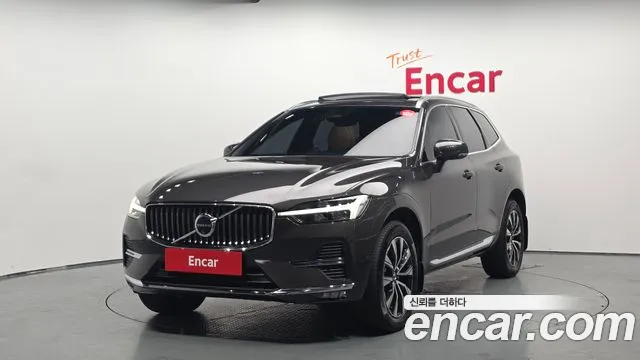 Volvo XC60 2025