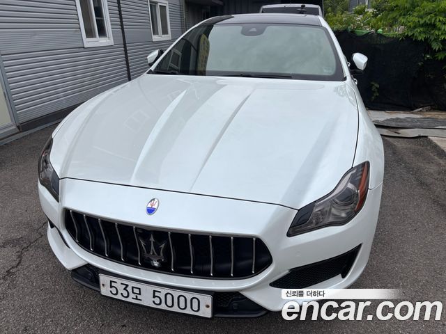 Maserati Quattroporte 2017