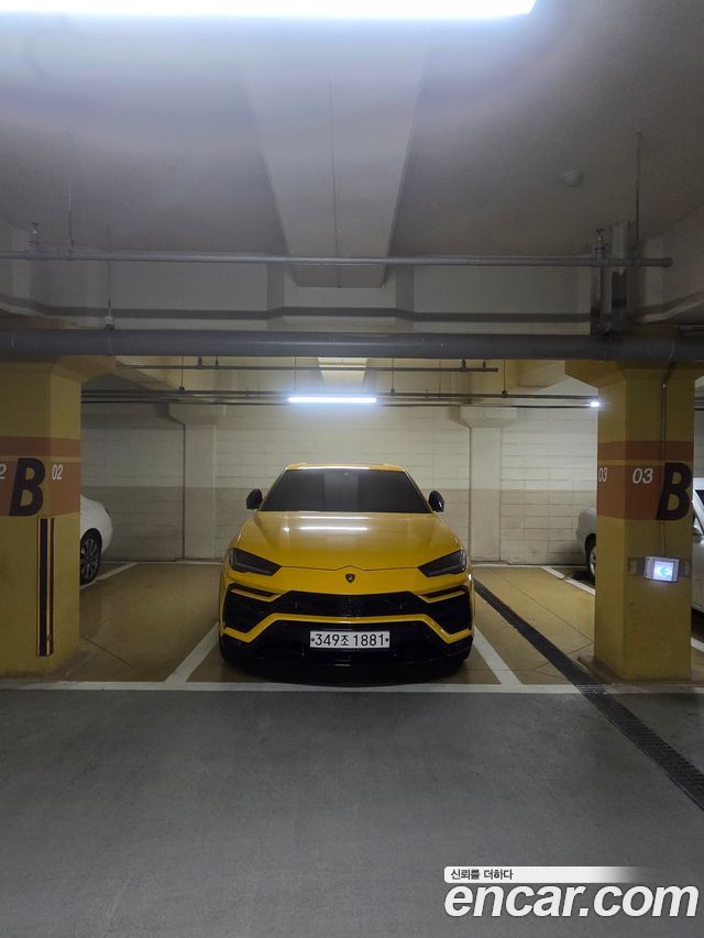 Lamborghini Urus 2020