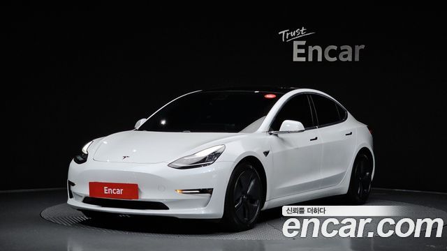 Tesla Model 3 2020