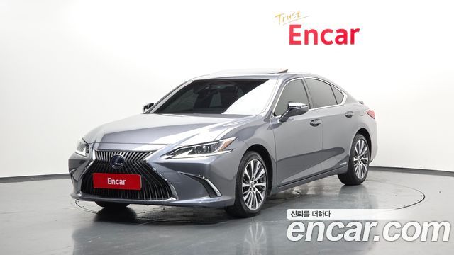 Lexus ES 2021