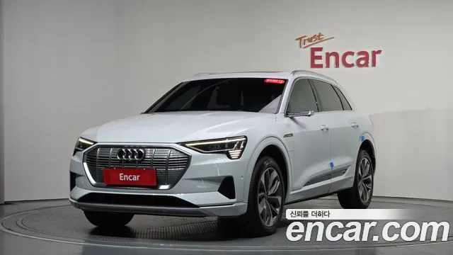 Audi e-tron 2021