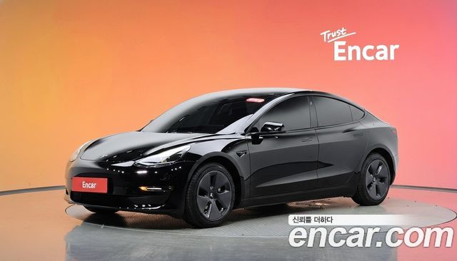 Tesla Model 3 2022