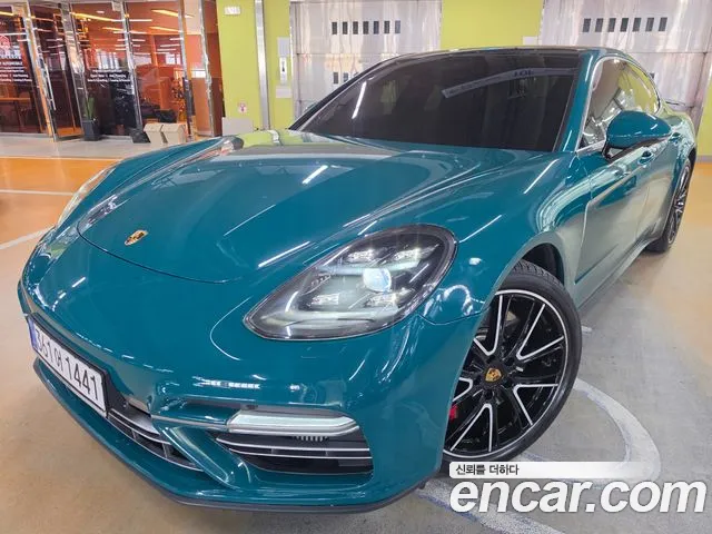 Porsche Panamera 2019
