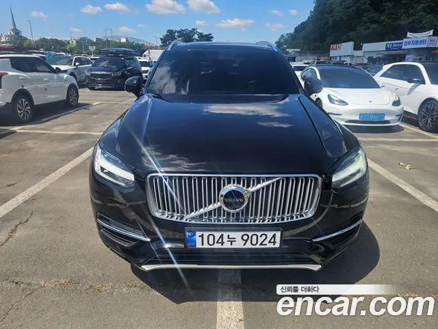 Volvo XC90 2019