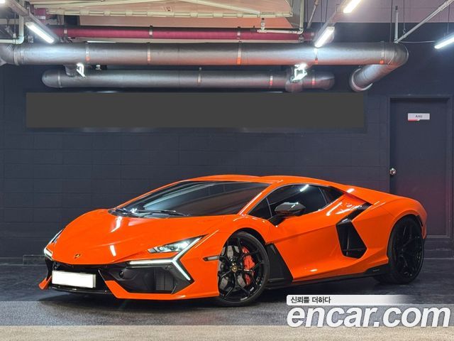 Lamborghini Revuelto 2025