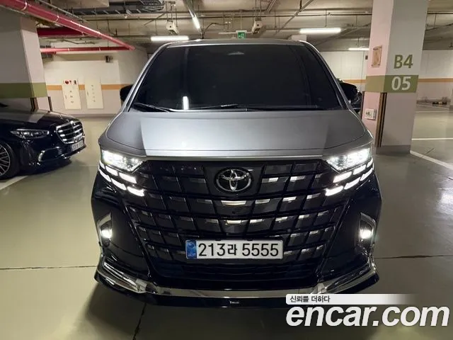 Toyota Alphard 2025