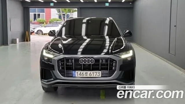 Audi Q8 2021