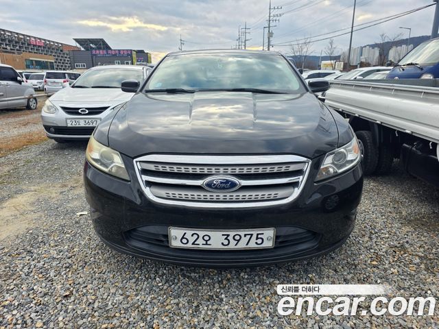 Ford Taurus 2010