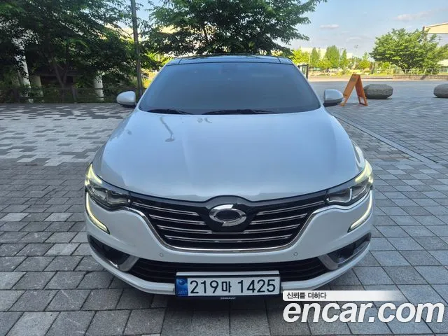 Renault SM6 2016