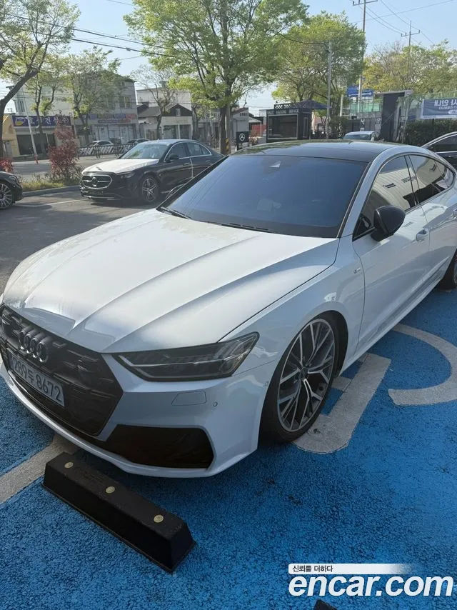 Audi A7 2025