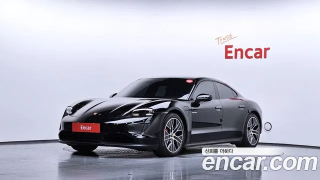 Porsche Taycan 2022