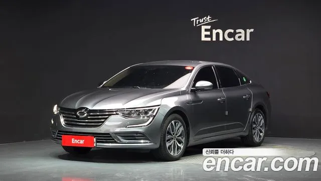 Renault SM6 2016