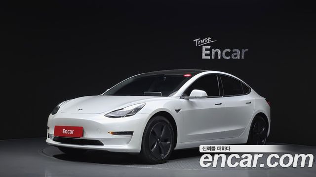 Tesla Model 3 2020
