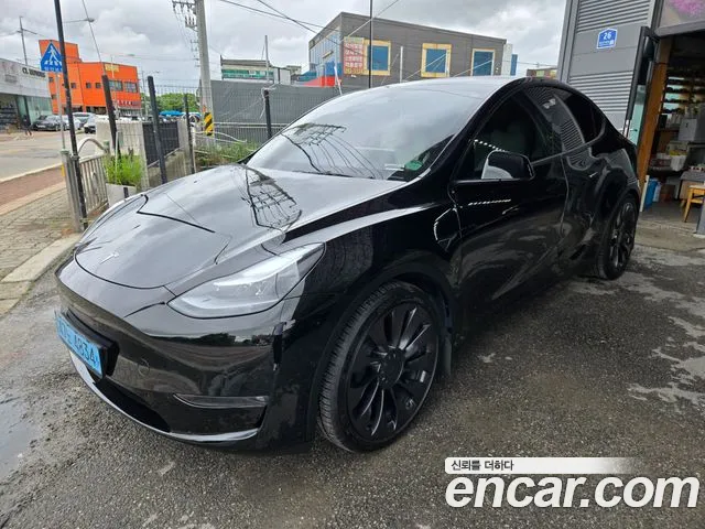 Tesla Model Y 2022