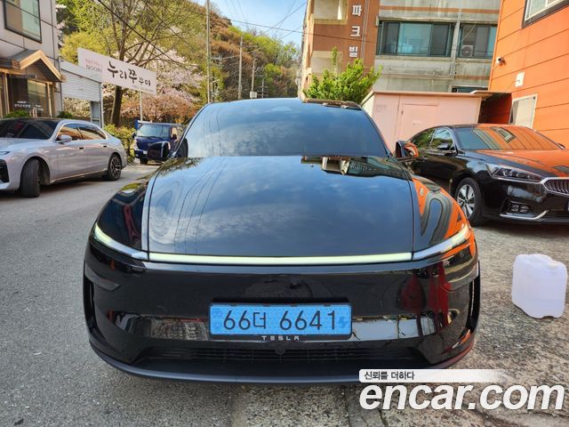 Tesla Model Y 2026