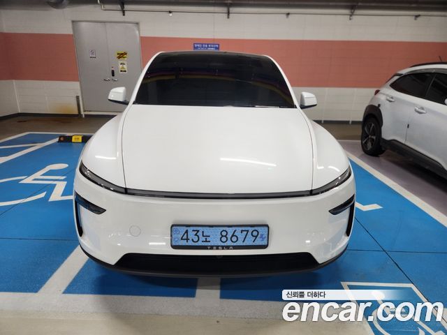 Tesla Model Y 2026
