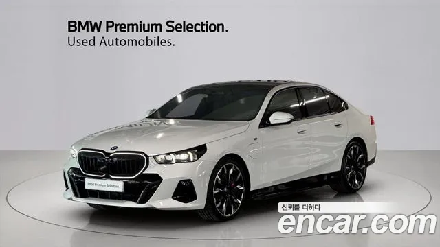 BMW 5-Series 2025