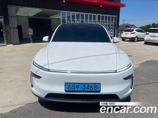 Tesla Model Y 2026