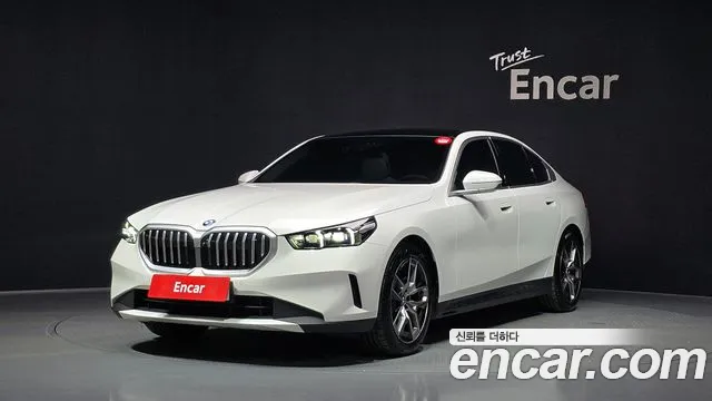 BMW 5-Series 2025