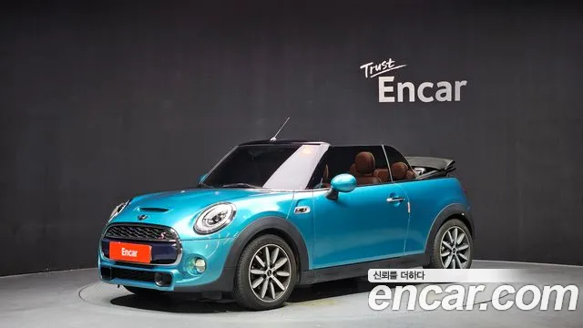 MINI Cooper Convertible 2017