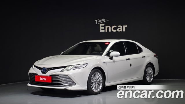 Toyota Camry 2019
