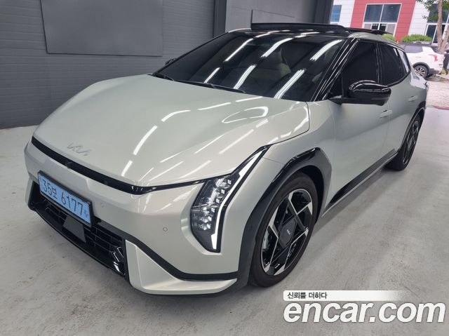 Kia EV4 2025