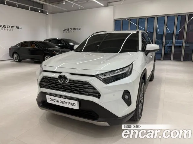 Toyota RAV4 2025