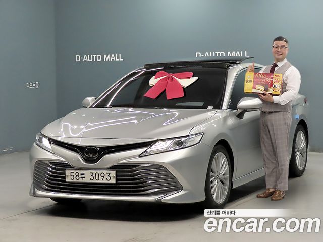 Toyota Camry 2019