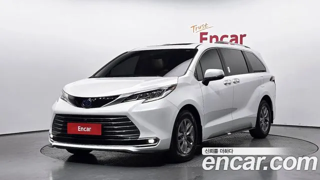 Toyota Sienna 2023