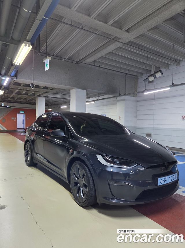 Tesla Model X 2026