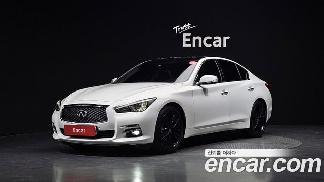 Infiniti Q50 2015