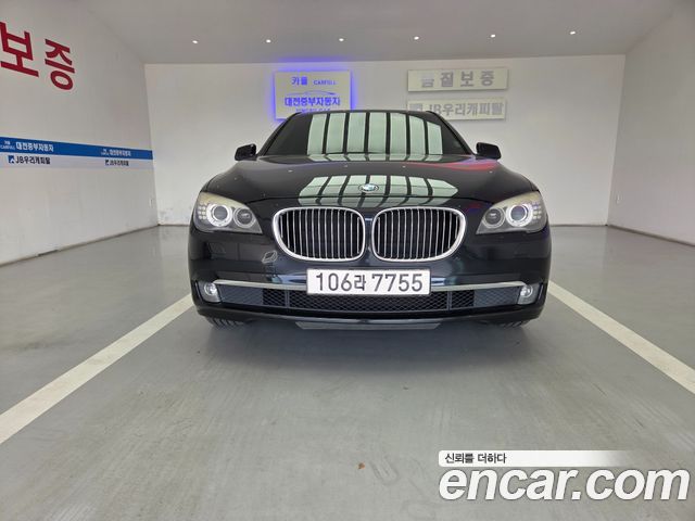 BMW 7-Series 2011