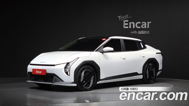 Kia EV4 2025