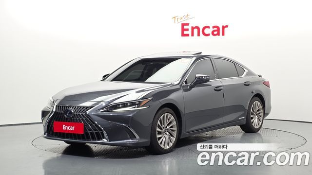 Lexus ES 2022