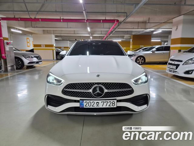 Mercedes-Benz C-Class 2025