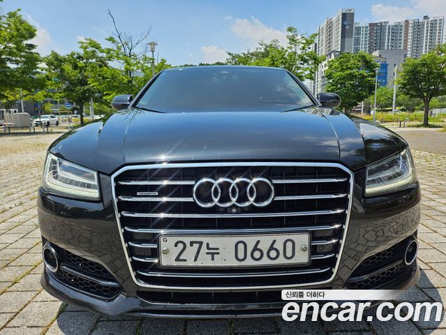 Audi A8 2016