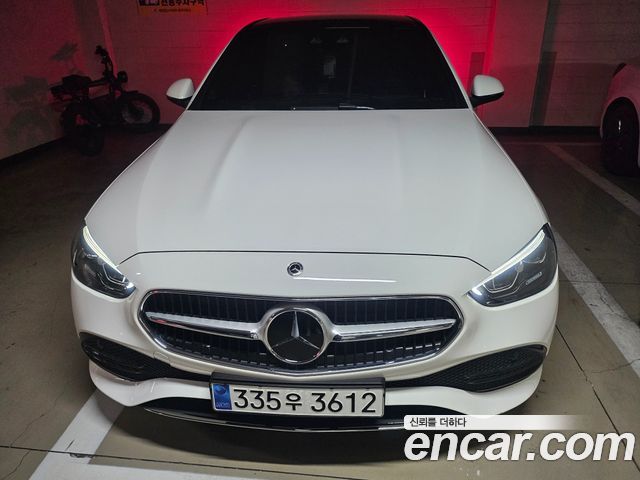 Mercedes-Benz C-Class 2024