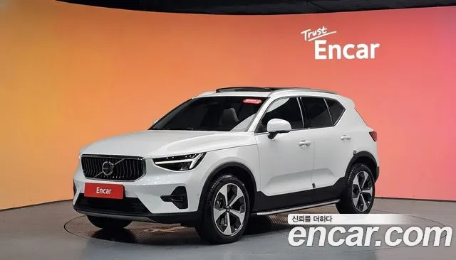 Volvo XC40 2023